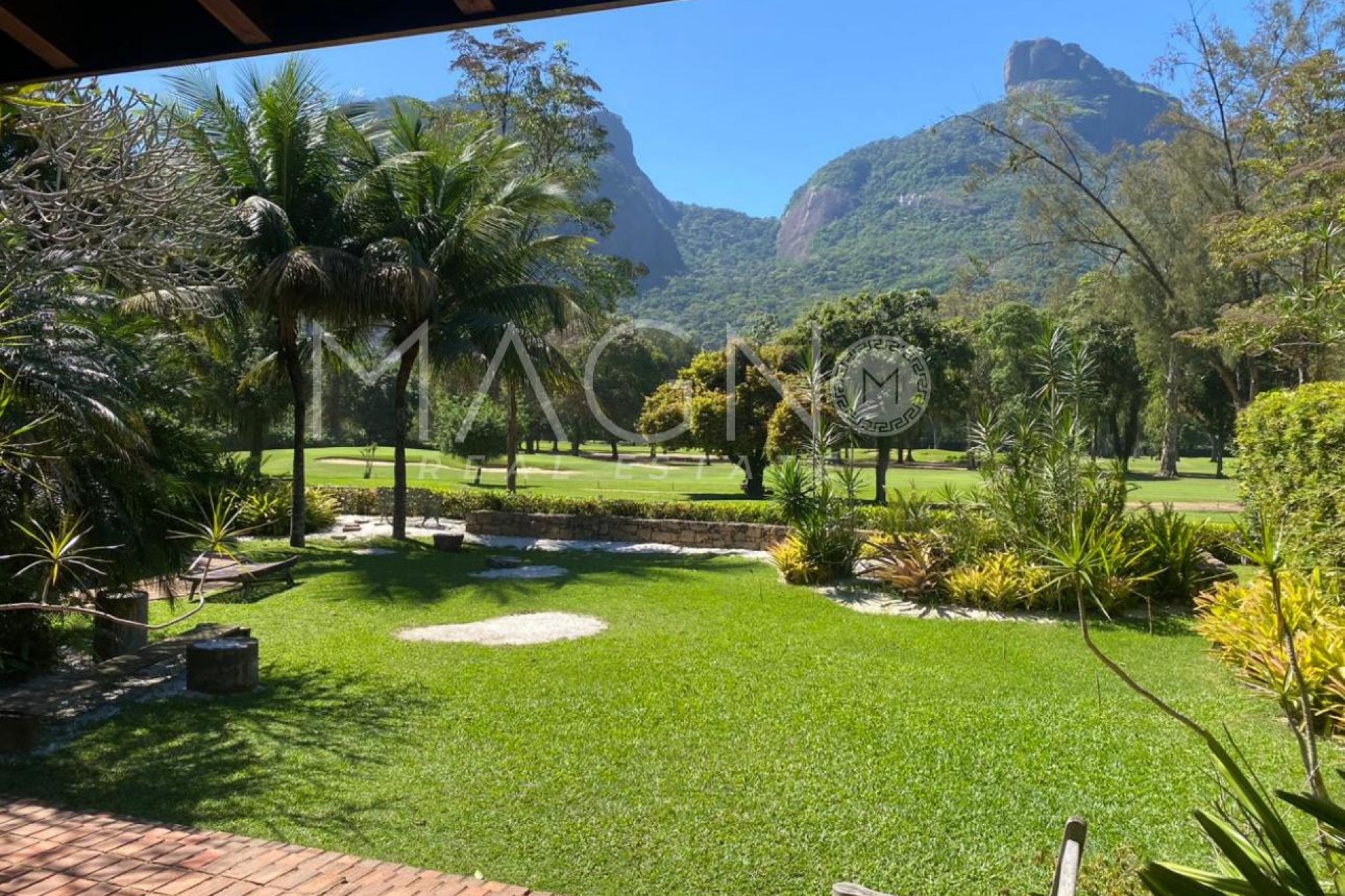 Casa em Condomínio Vila do Golf 4 Quartos