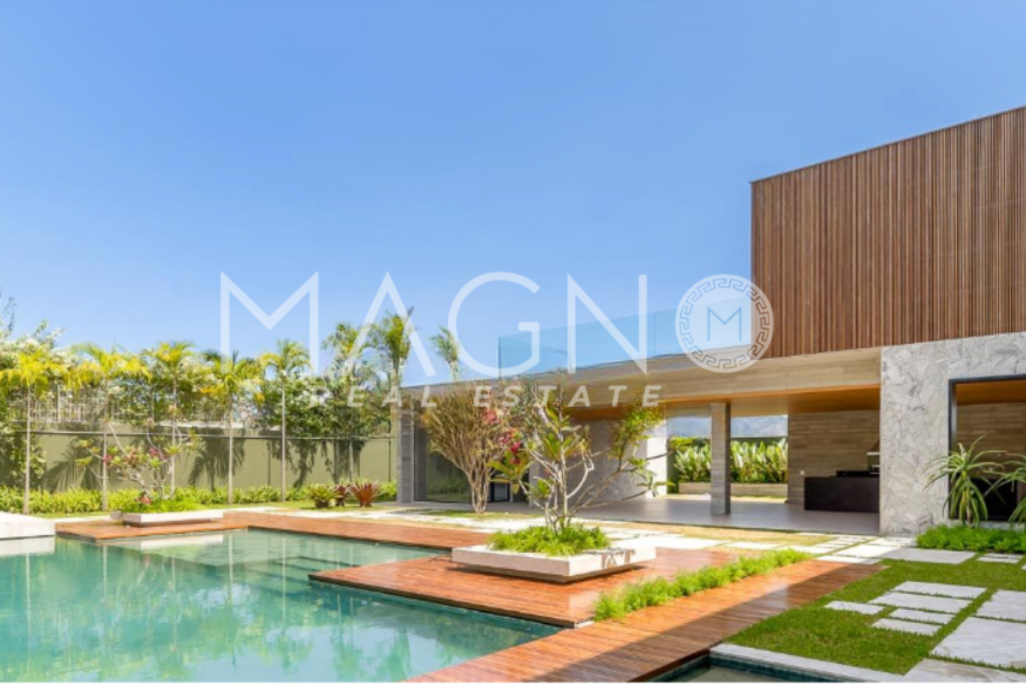 Casa no Condomínio Malibu