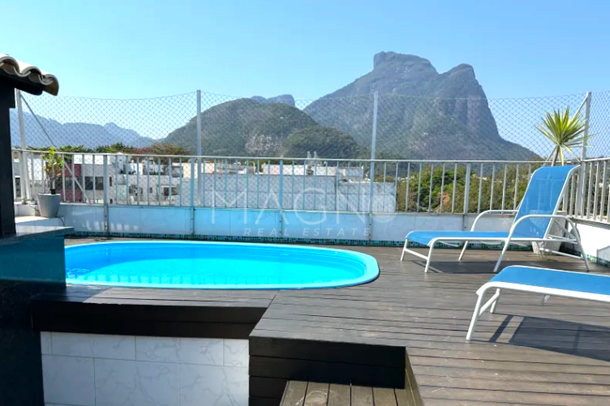 Cobertura Duplex à 300m da Praia do Pepê