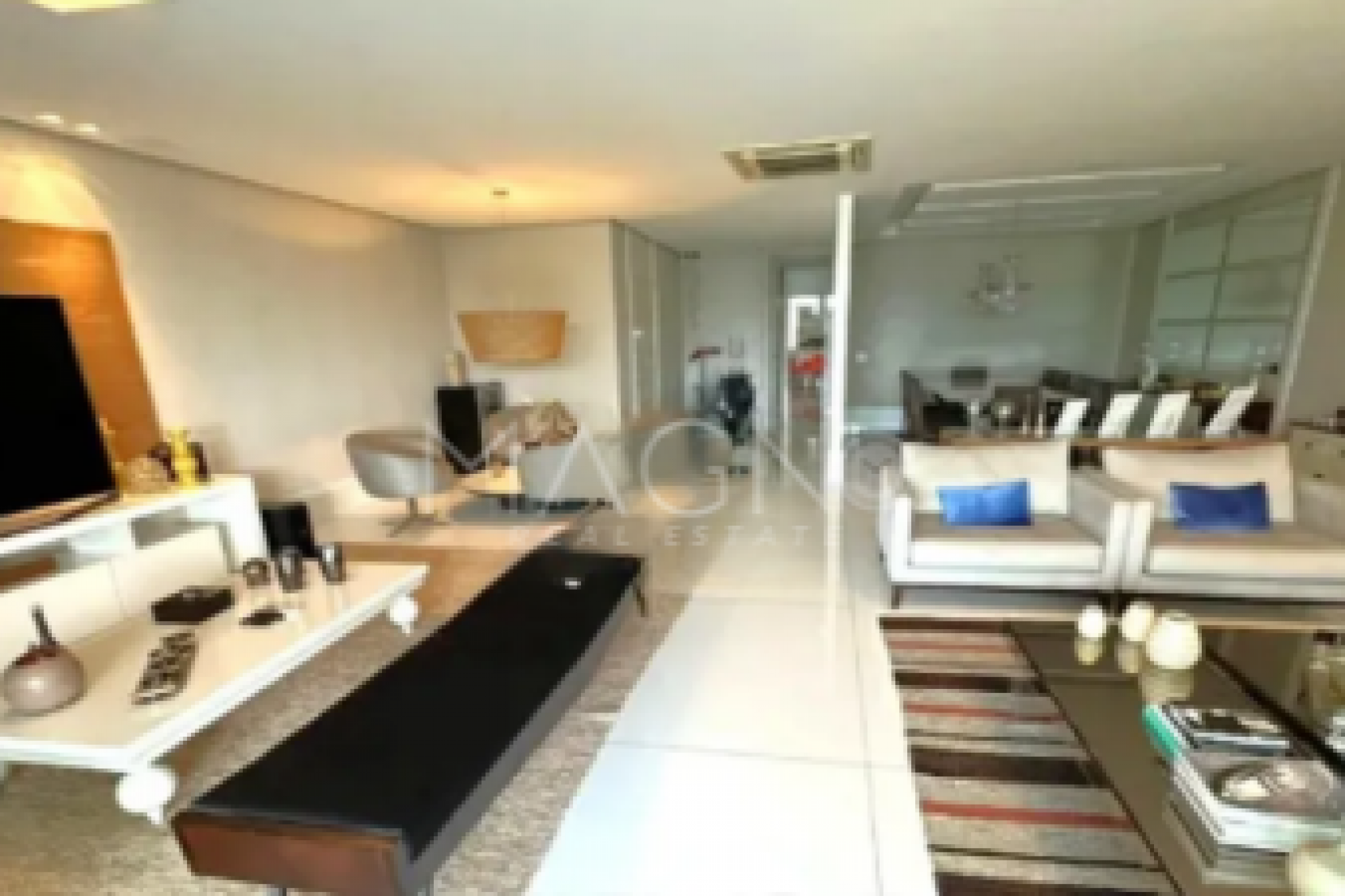 Apartamento Luxuoso Mobiliado na Barra