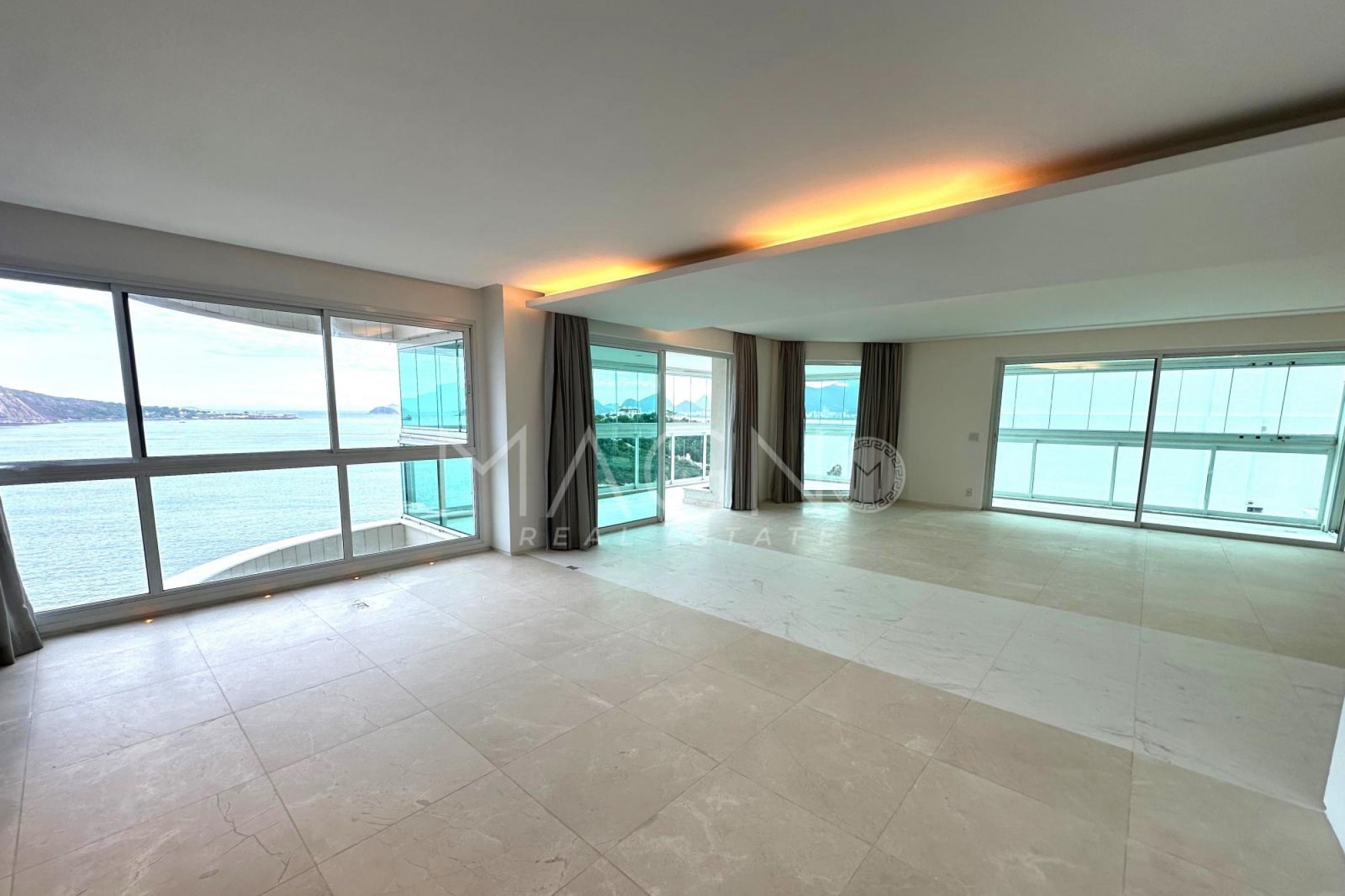 Apartamento Perfeito em Niterói 4 Suítes