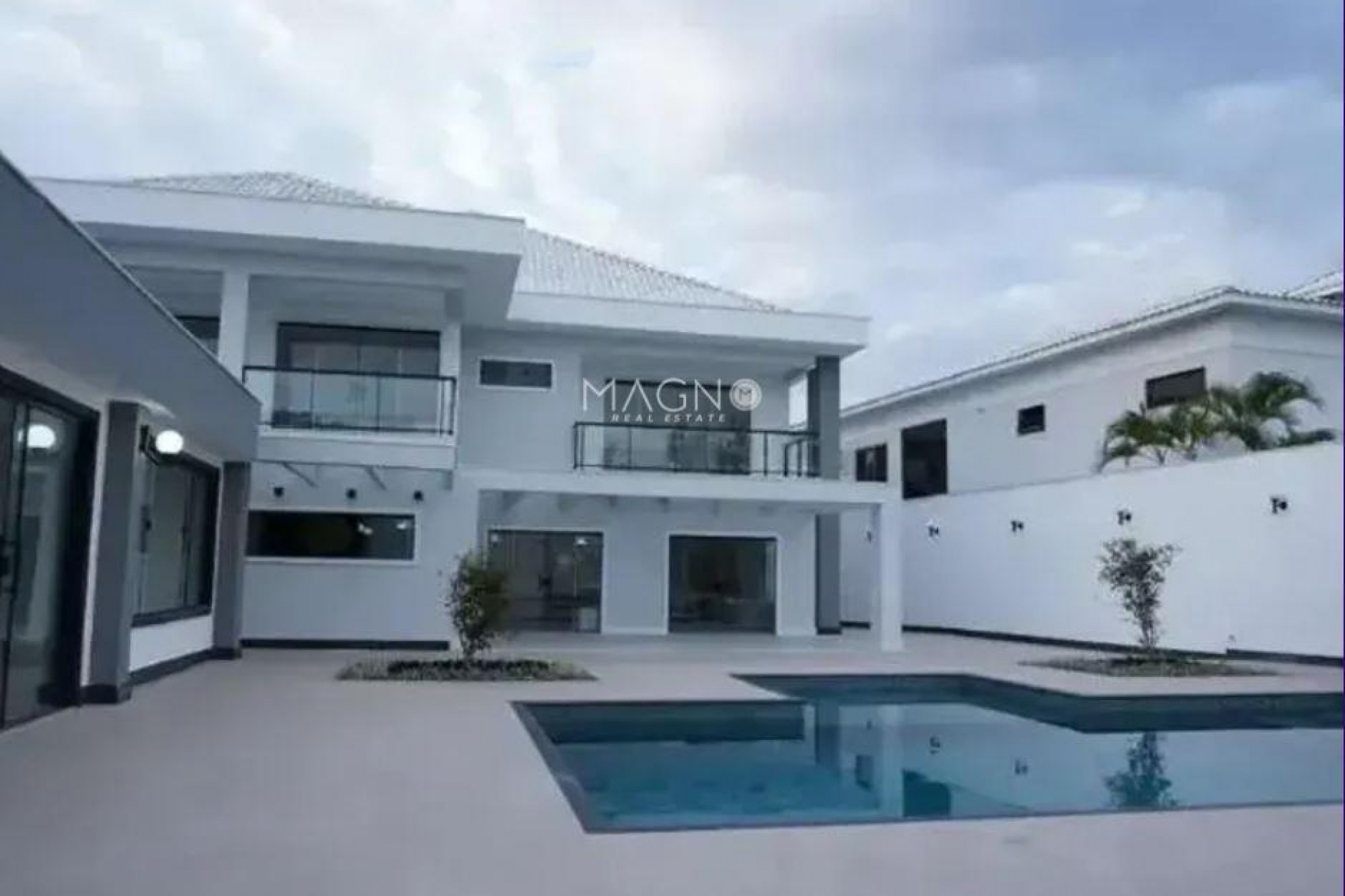 Casa de Condomínio com 5 Quartos para venda ou aluguel, 700m² - Barra da Tijuca