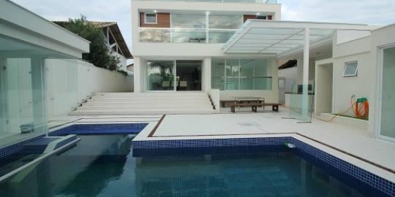 CASA À VENDA NO CONDOMÍNIO QUINTAS DO RIO