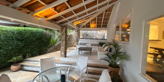 Casa em Búzios 4 Suítes