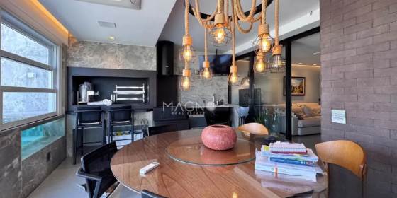 Cobertura mobiliada linear na Península da Barrade 280m2 