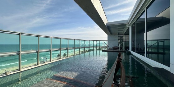 Cobertura mobiliada frontal mar na Barra da Tijuca - Rio de Janeiro - RJcom 800 m² 