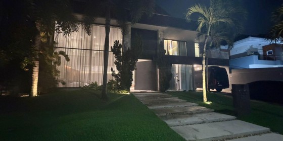 Casa com 5 Quartos para alugar, 500m² - Barra da Tijuca