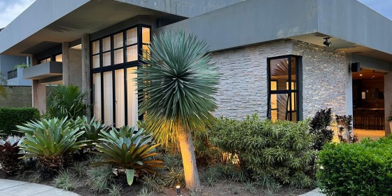 Casa Linear com 4 Suítes | Barra da Tijuca | 1.200m² de Terreno
