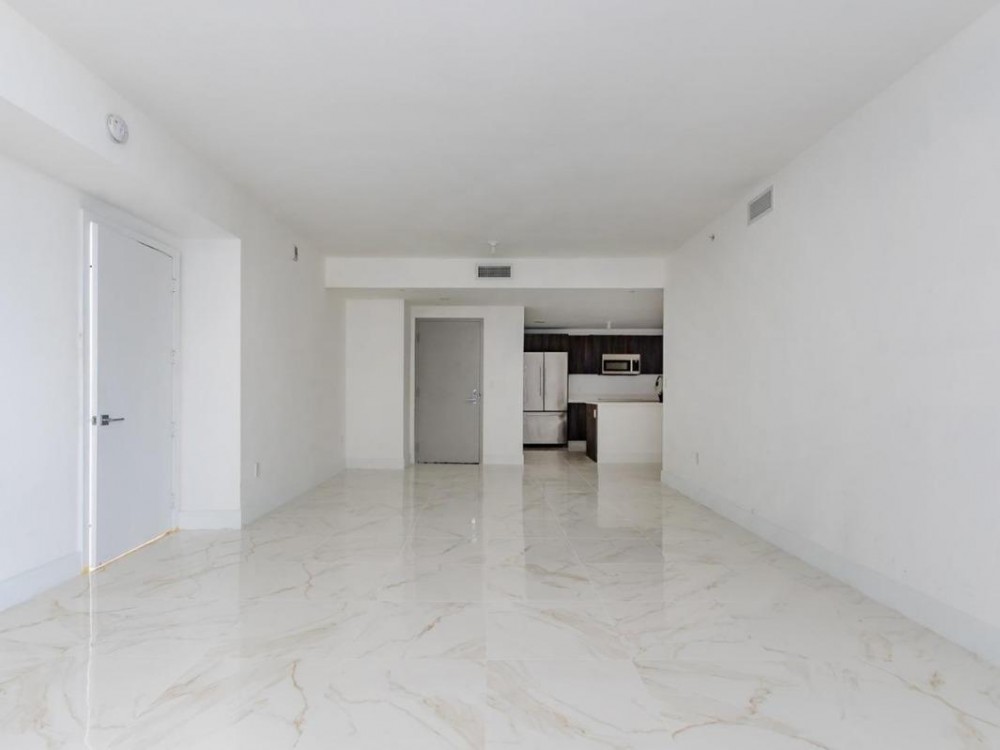 Apartamento Edgewater, FL 33132 · foto 4 de 9