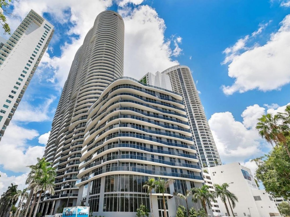 Apartamento Edgewater, FL 33132 · foto 8 de 9