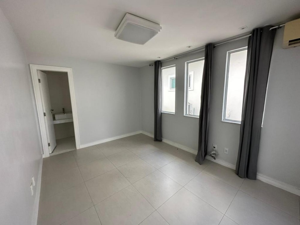 Casa na Barra com 4 Suítes · foto 14 de 15
