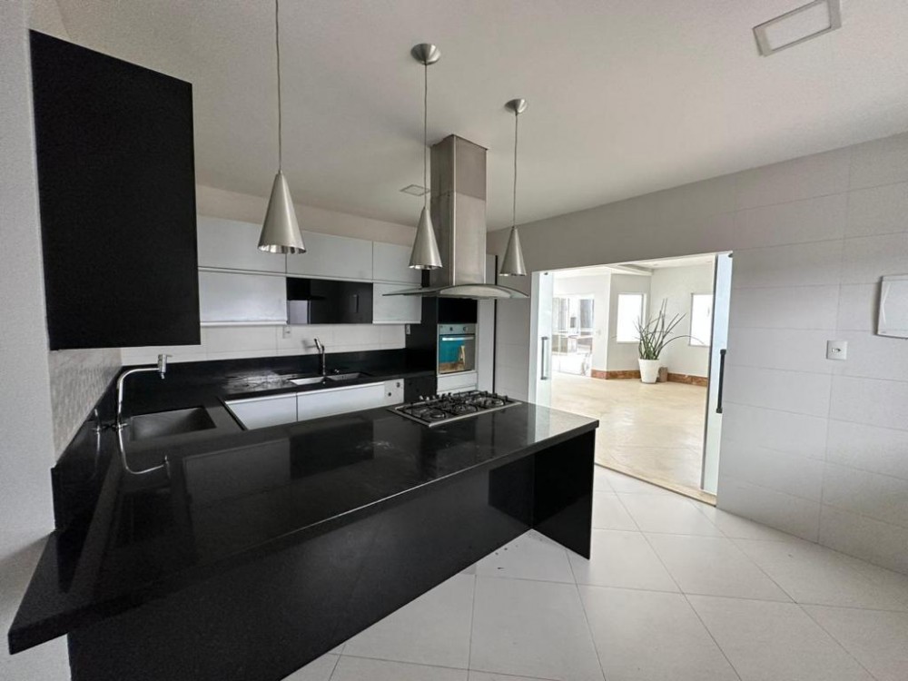 Casa na Barra com 4 Suítes · foto 10 de 15