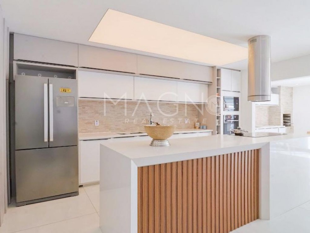 Luxuosa Tríplex 4 Suítes em Barra de Itaúna · foto 18 de 24
