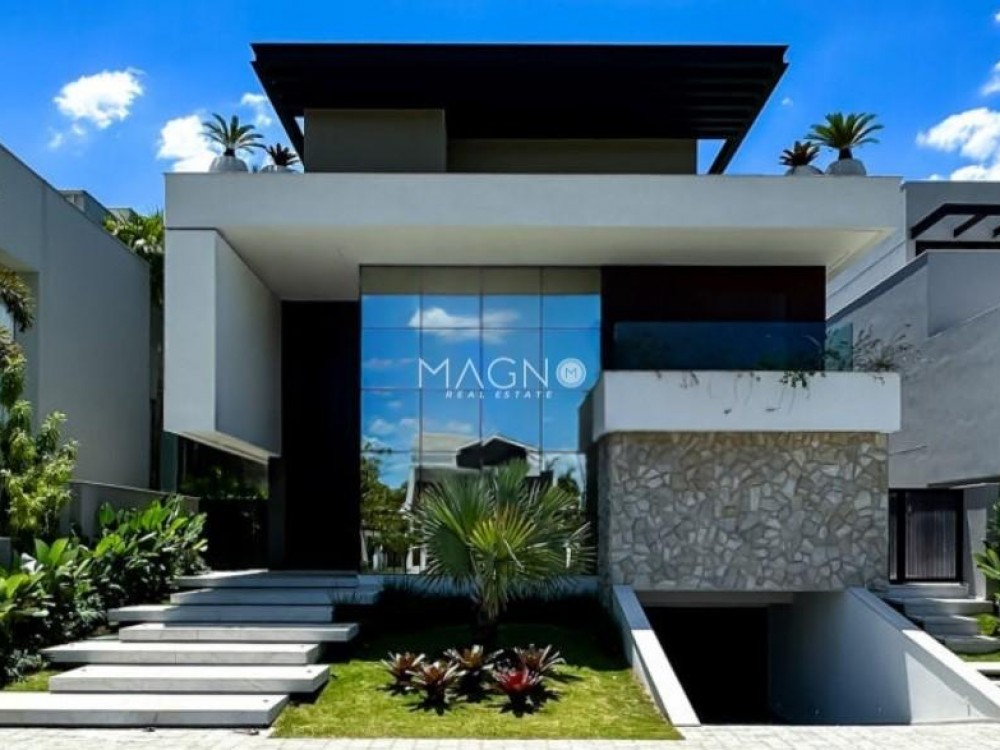 Triplex Contemporâneo com Subsolo a venda na Barra da Tijuca  · foto 2 de 20