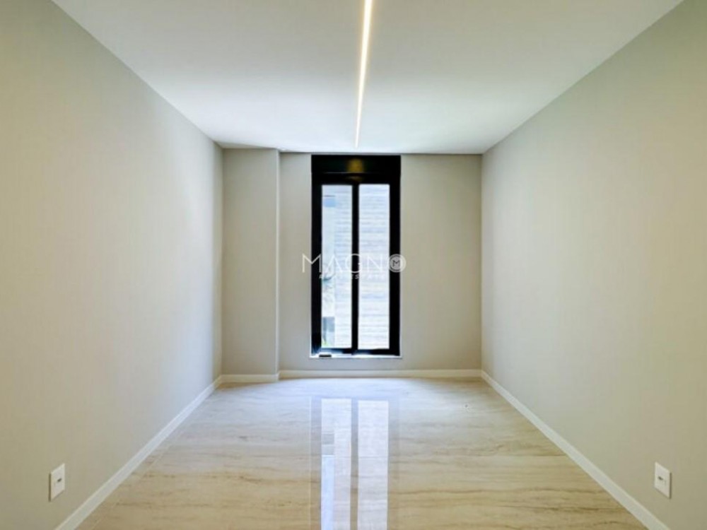Triplex Contemporâneo com Subsolo a venda na Barra da Tijuca  · foto 5 de 20