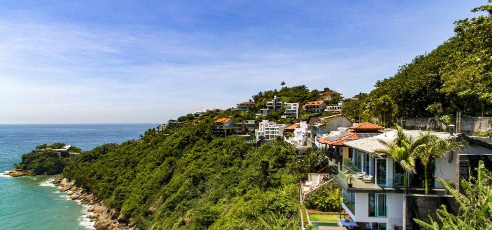 Mansão com vista privilegiada no Joá
