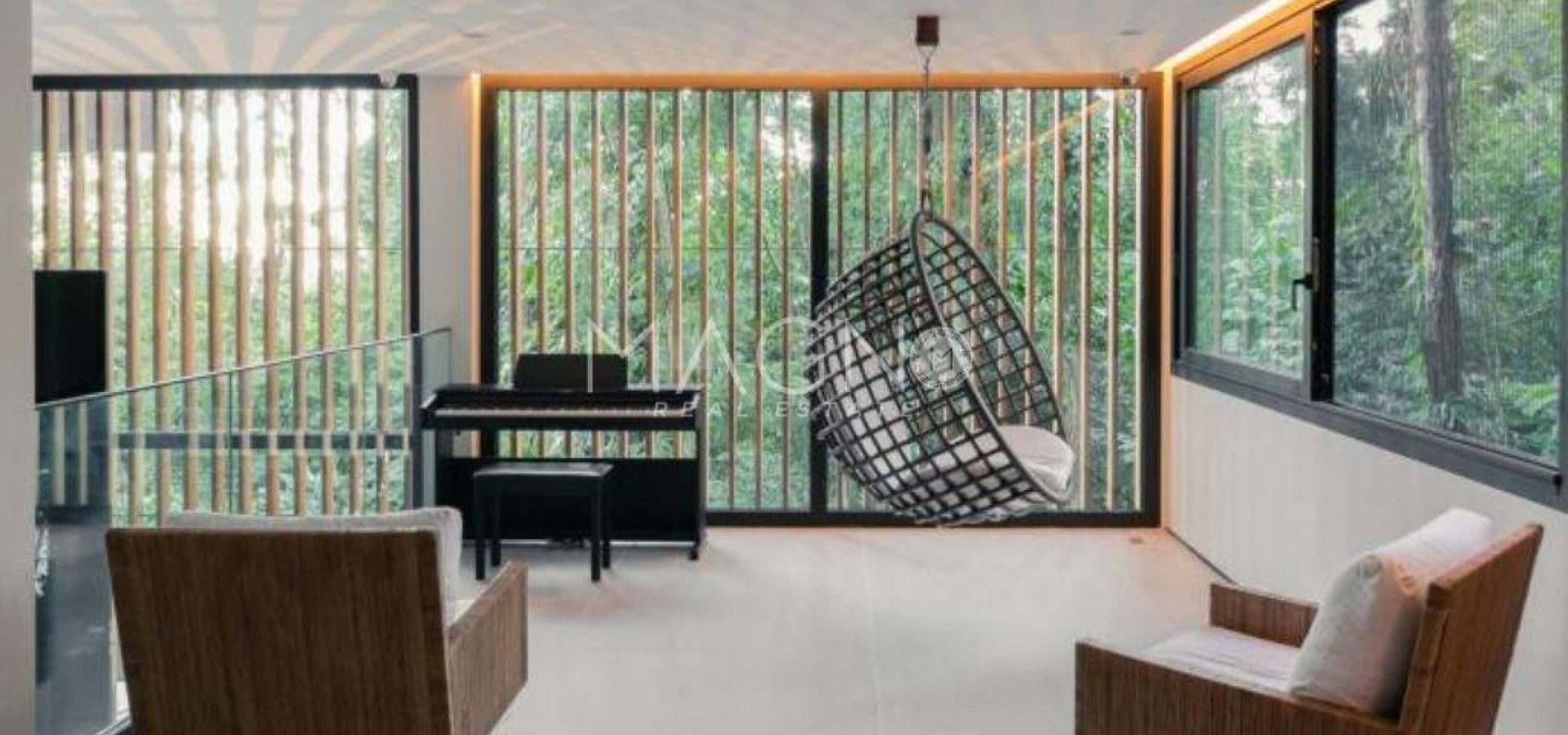 Luxuosa mansão de condomínio no Guarujá