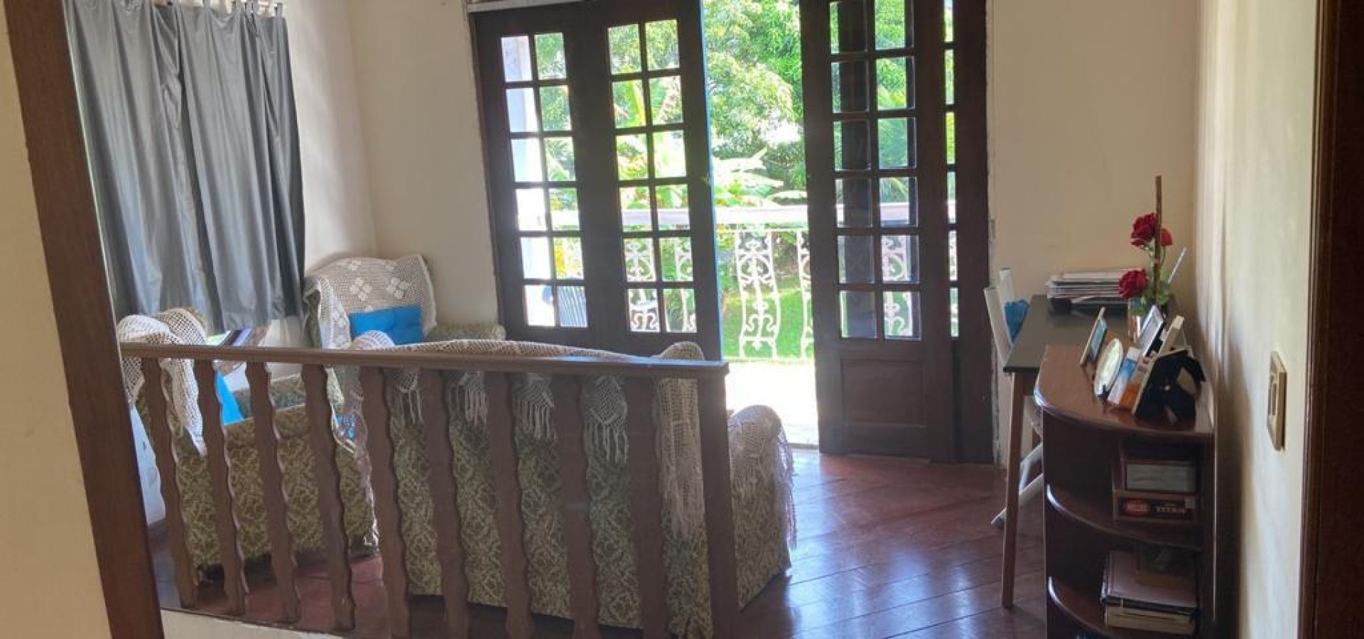 Maravilhosa casa Duplex no Condomínio Vale dos Hibiscus 