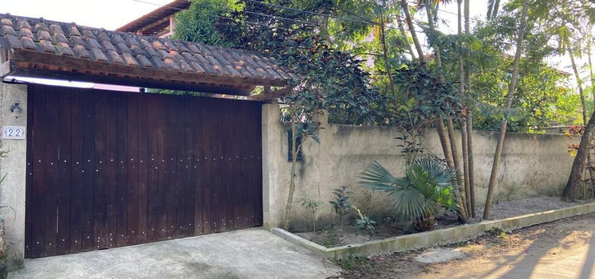 Maravilhosa casa Duplex no Condomínio Vale dos Hibiscus 
