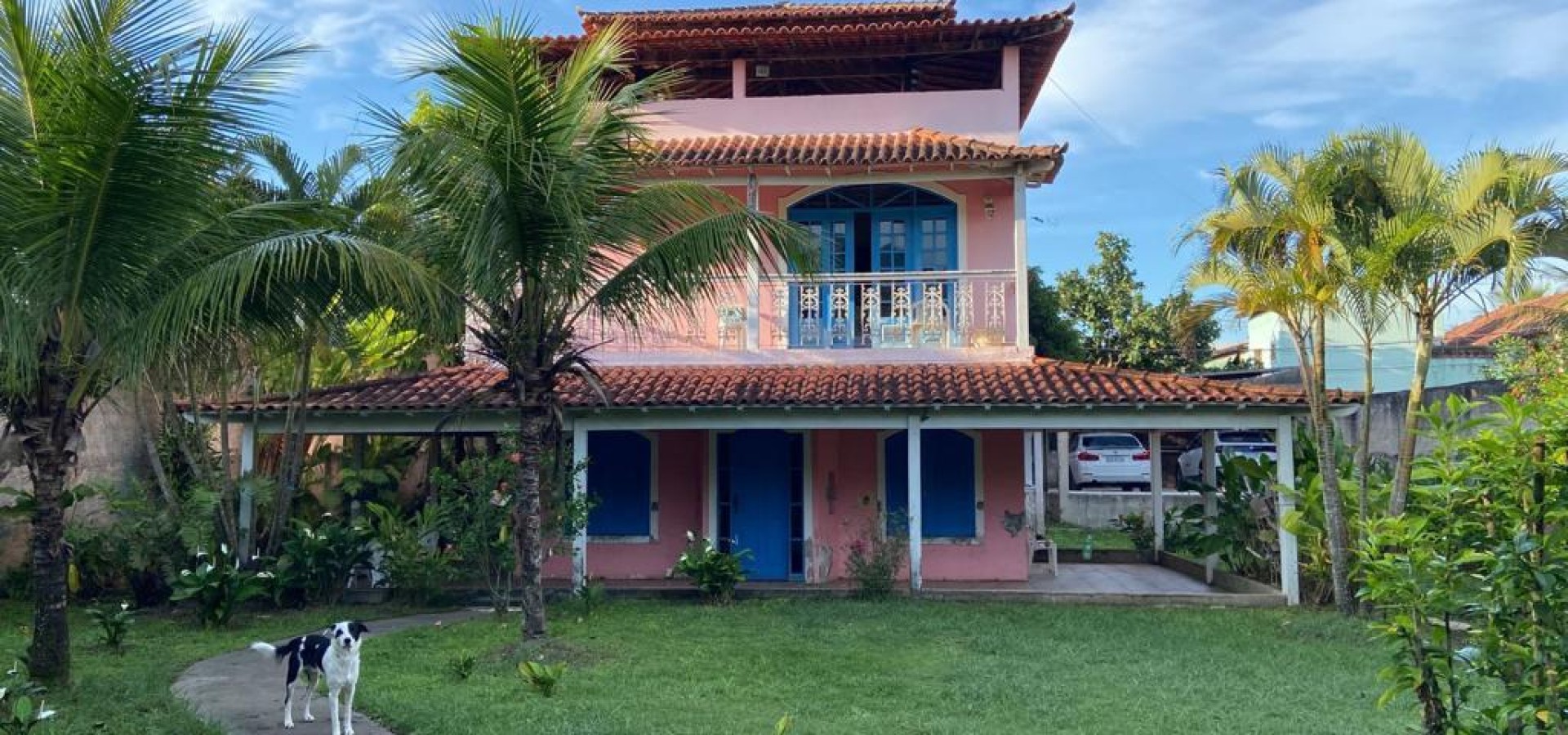 Maravilhosa casa Duplex no Condomínio Vale dos Hibiscus 