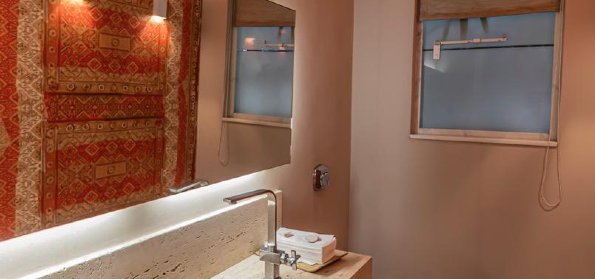 Excelente casa com lindo projeto no condomínio Del Lago