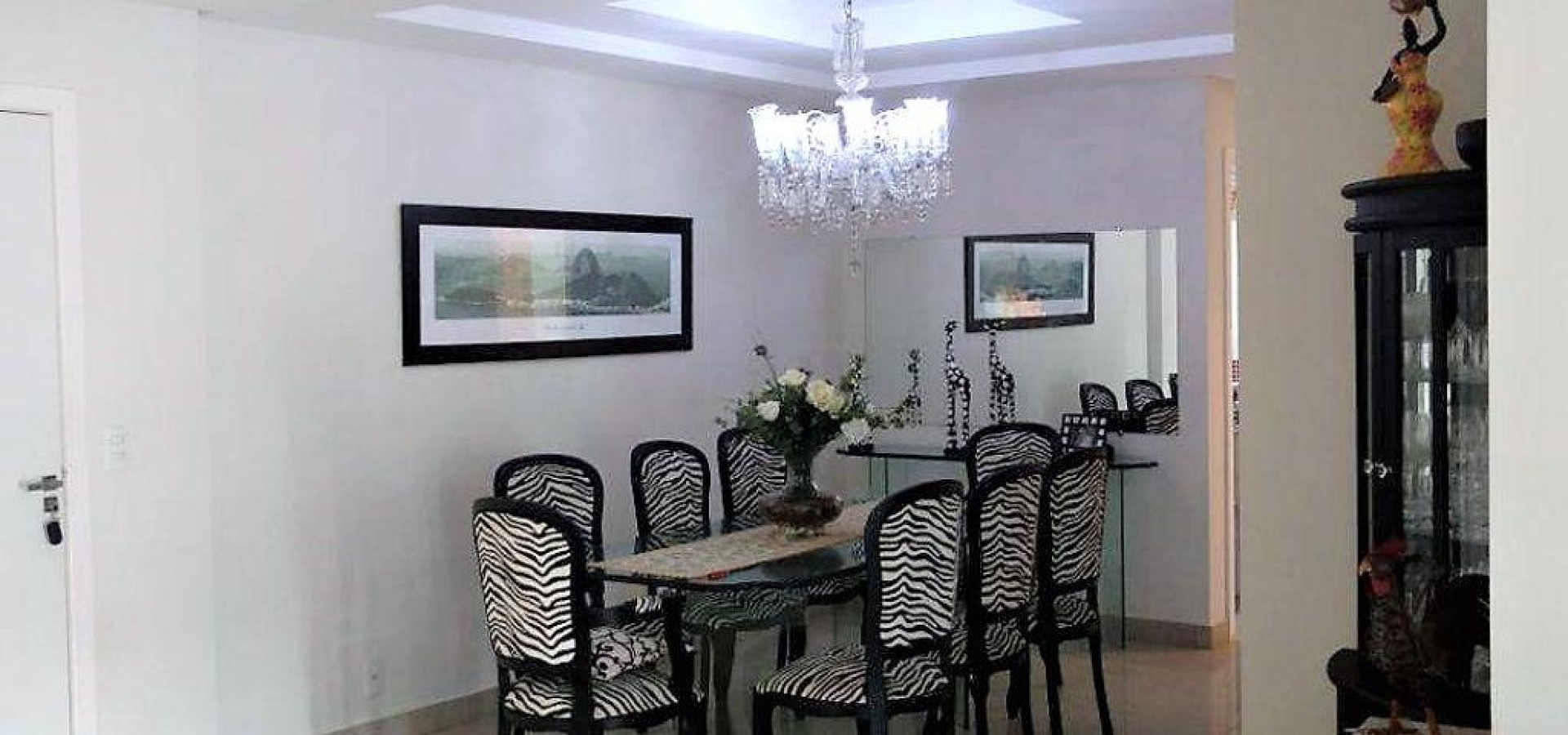 Luxuoso apartamento em Guarapari