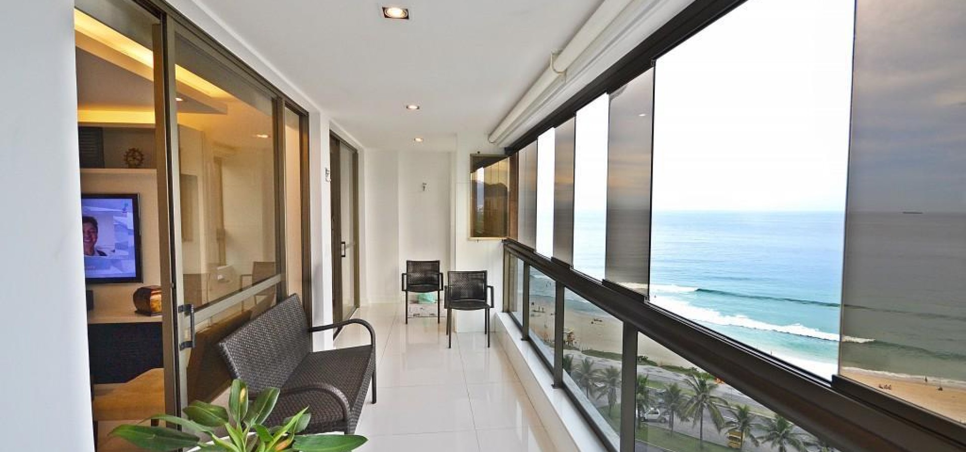 Apartamento  com vista para o mar