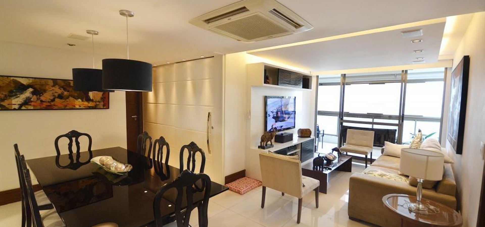 Apartamento  com vista para o mar