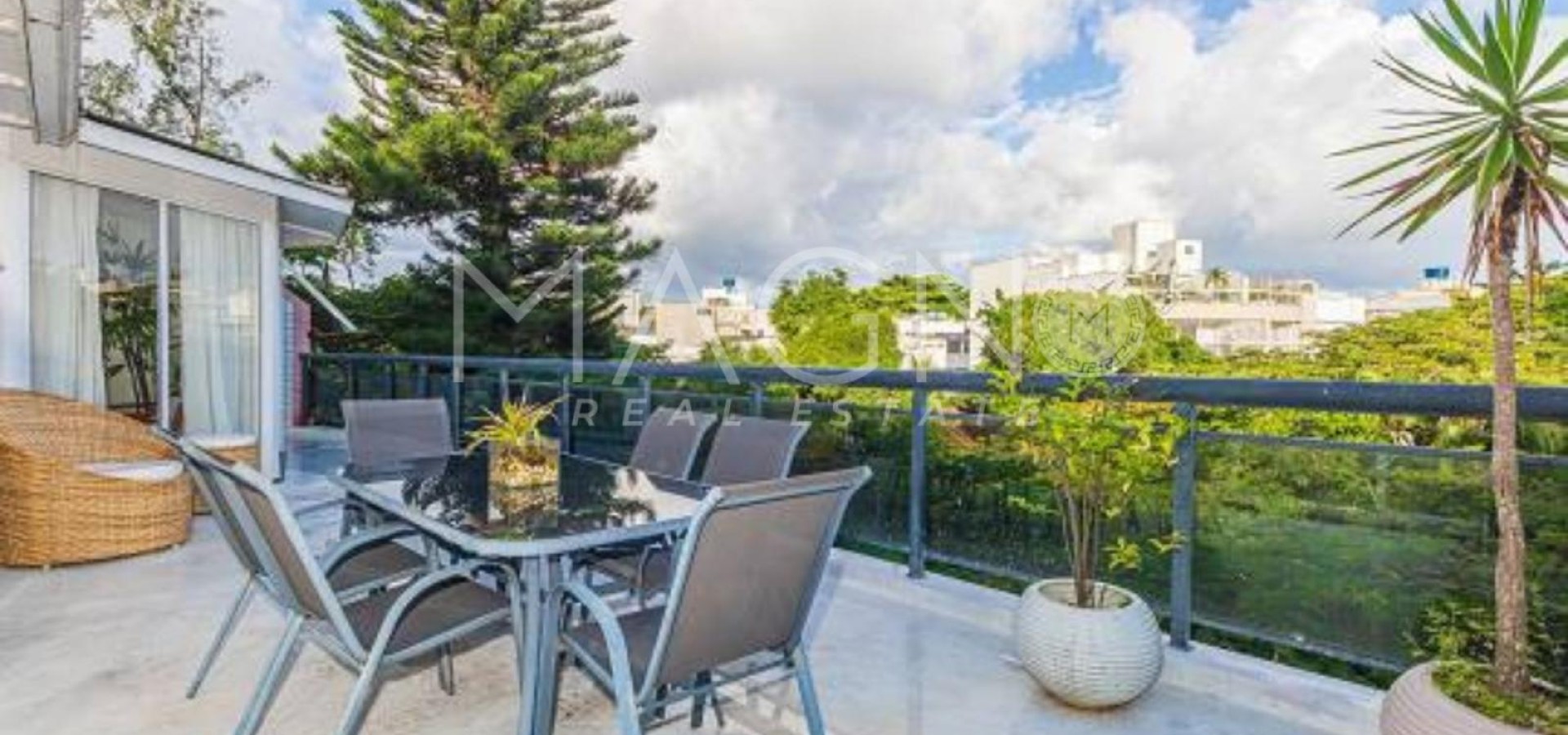 Linda Cobertura mobiliada na Barra da Tijuca