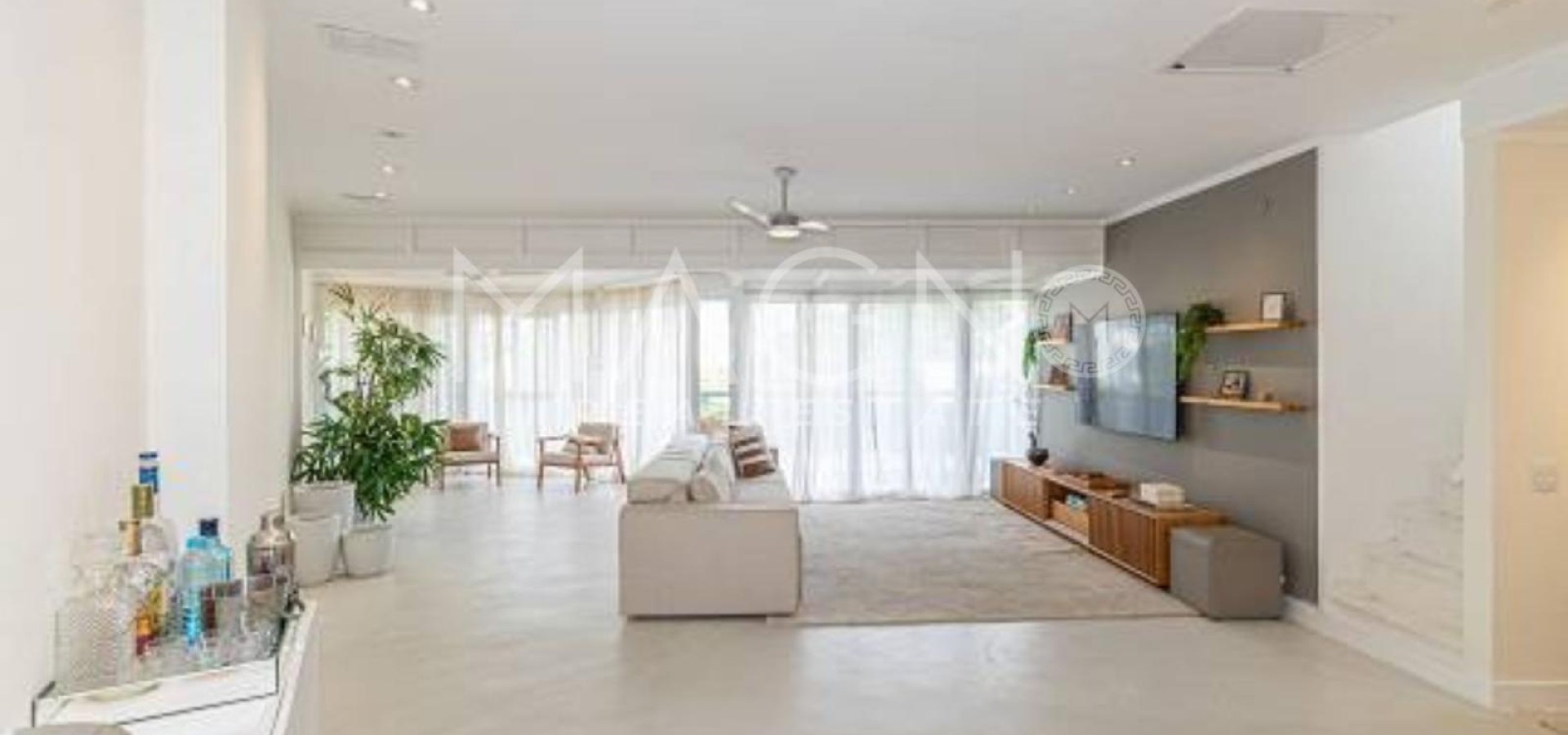 Linda Cobertura mobiliada na Barra da Tijuca