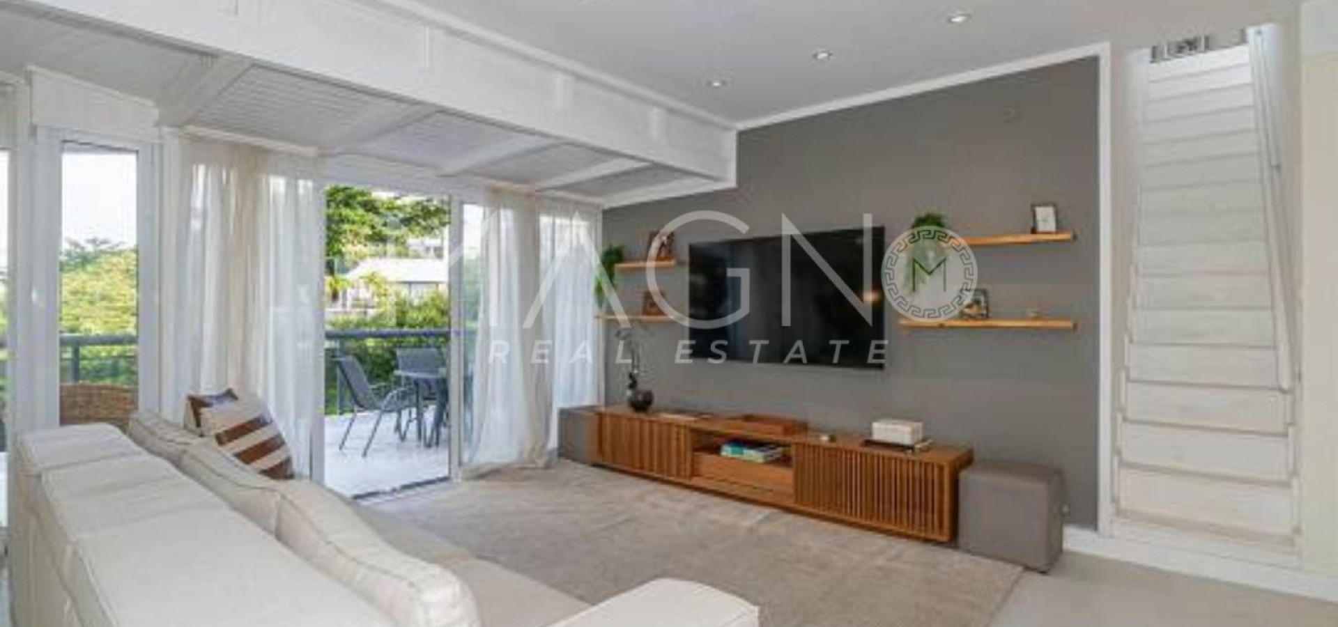 Linda Cobertura mobiliada na Barra da Tijuca