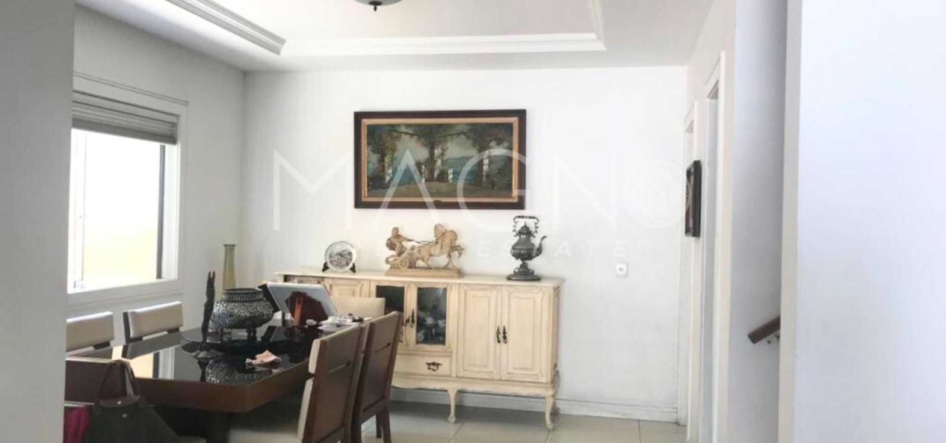 Casa triplex no condomínio Interlagos de Itauna