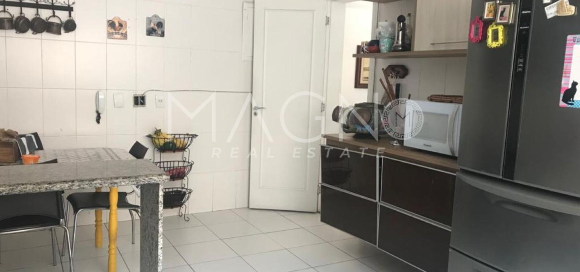 Casa triplex no condomínio Interlagos de Itauna