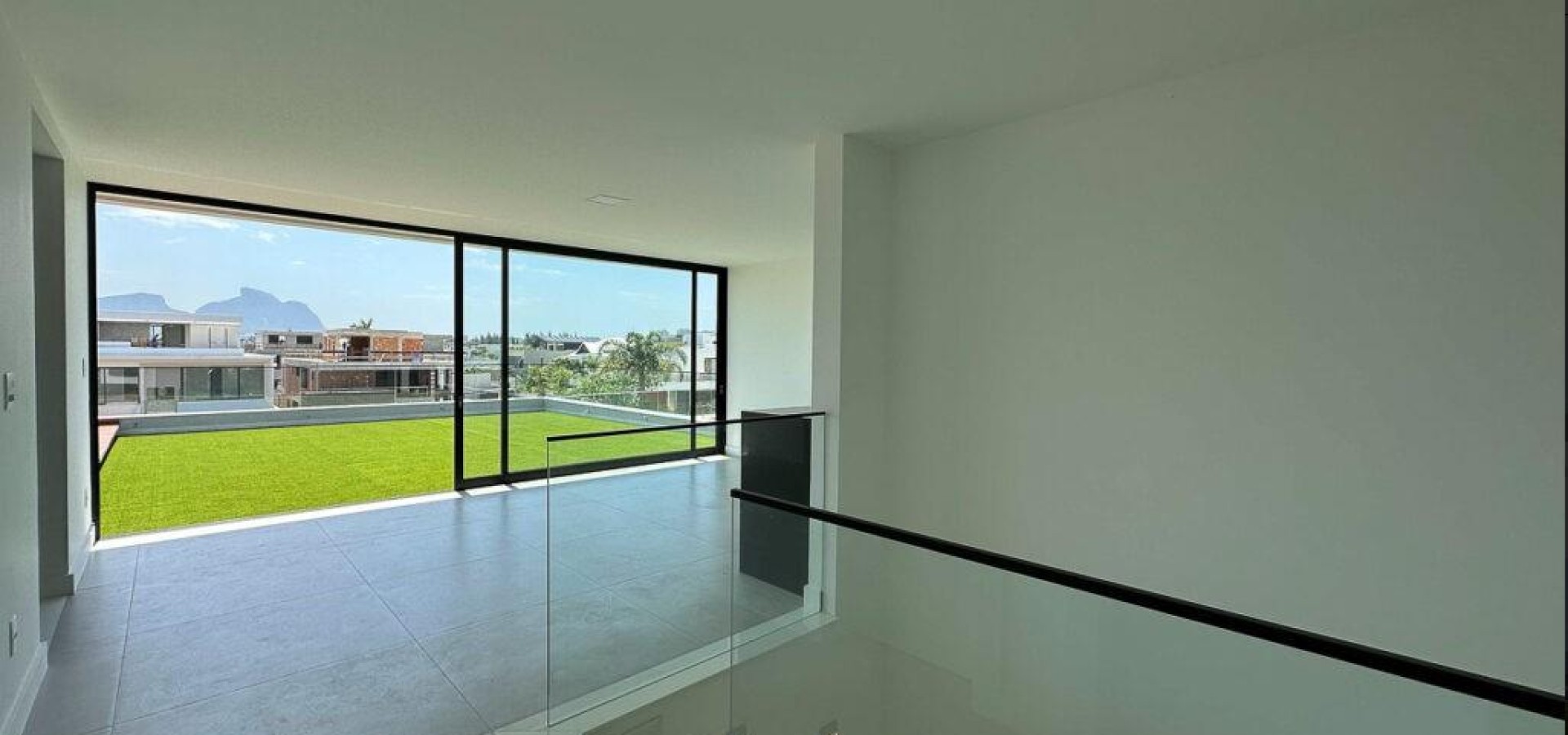 CASA  À VENDA NO ALPHAVILLE