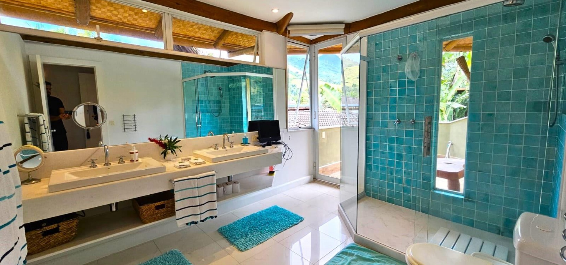 Casa Alto Padrão, Bem Decorada em Angra