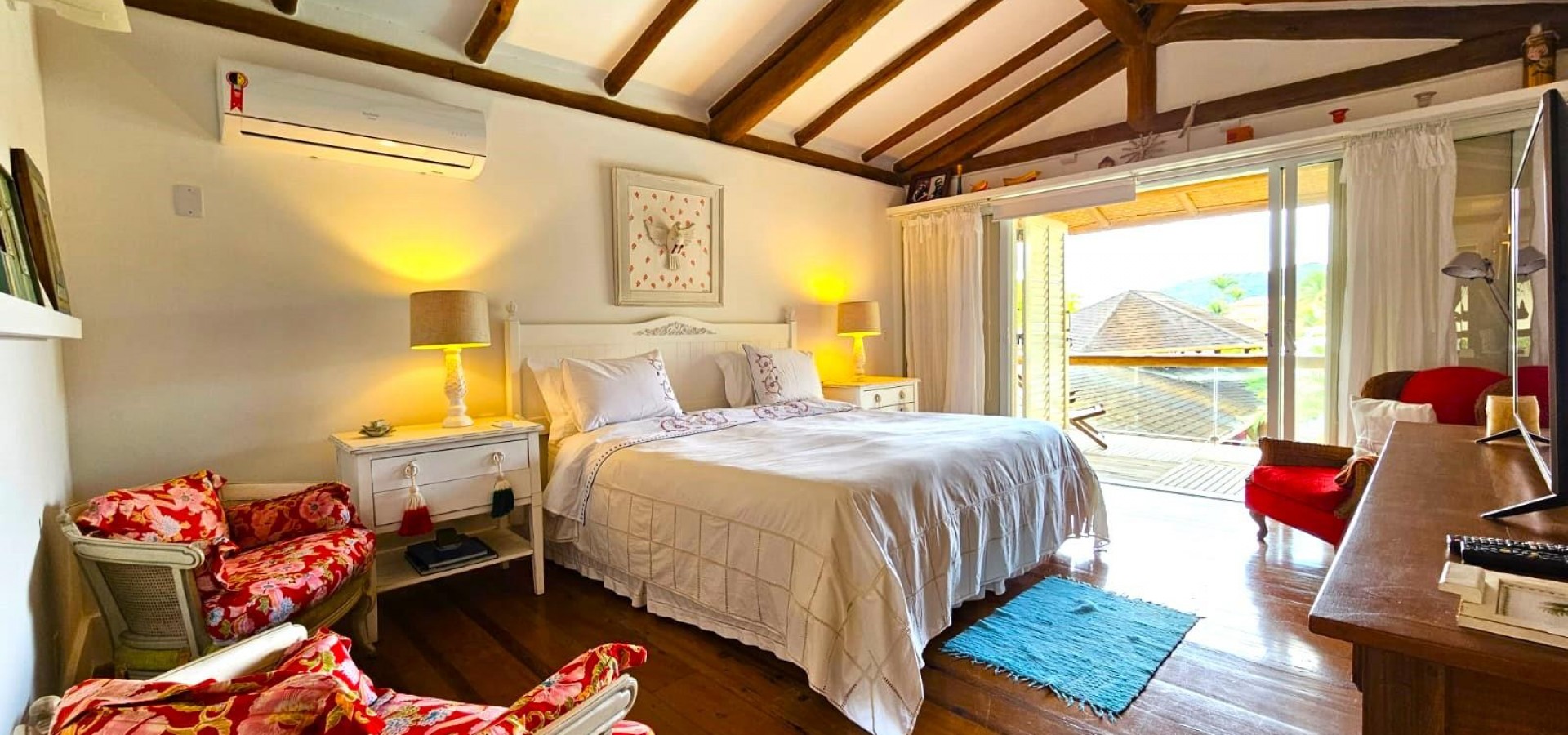 Casa Alto Padrão, Bem Decorada em Angra