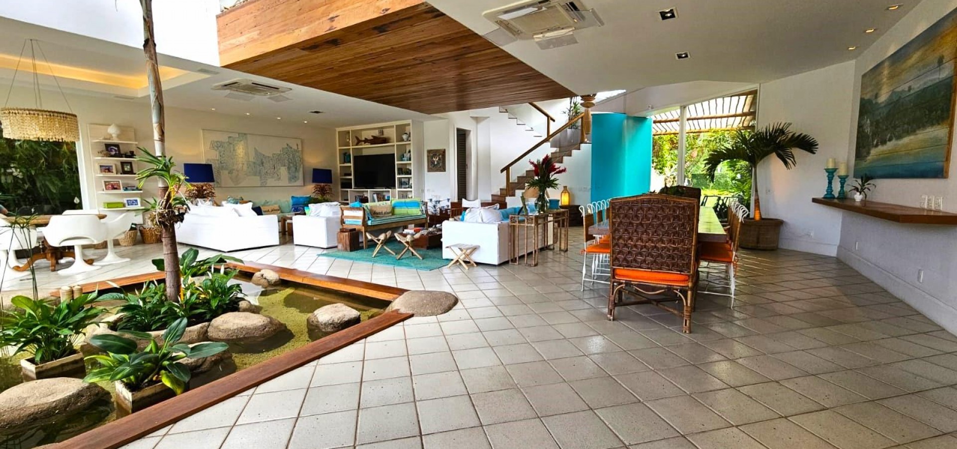Casa Alto Padrão, Bem Decorada em Angra