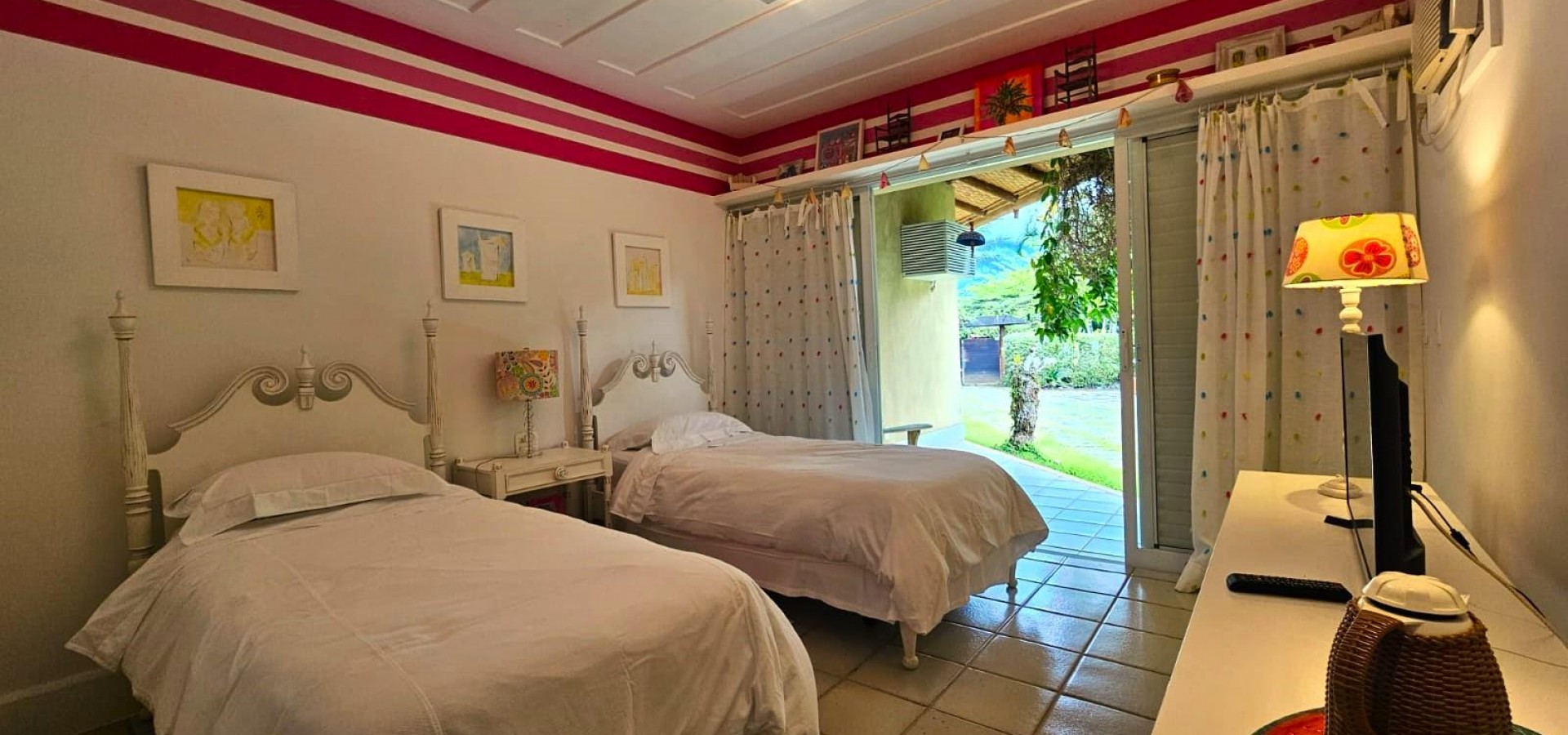 Casa Alto Padrão, Bem Decorada em Angra