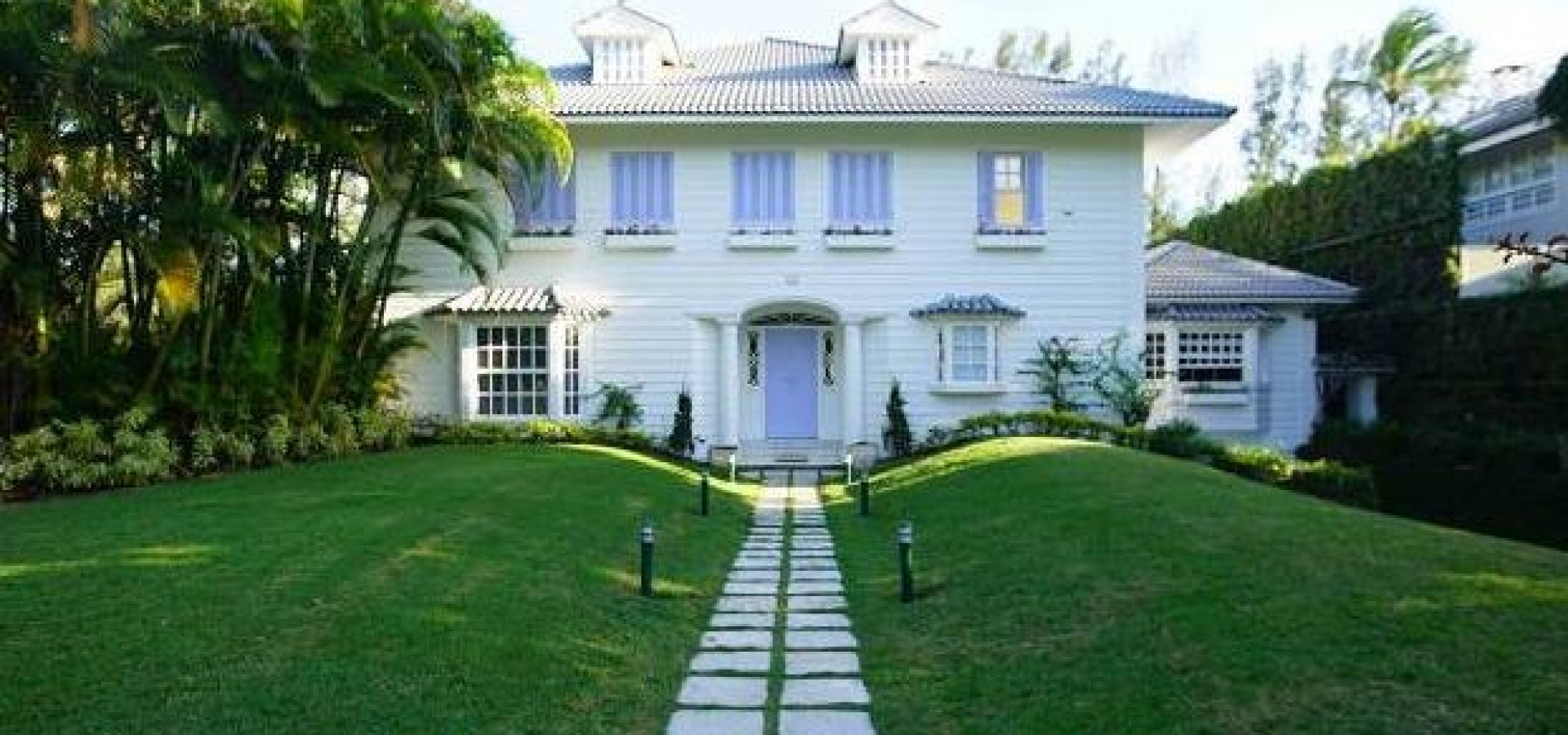 Casa de Condomínio com 5 Quartos para alugar, 790m²