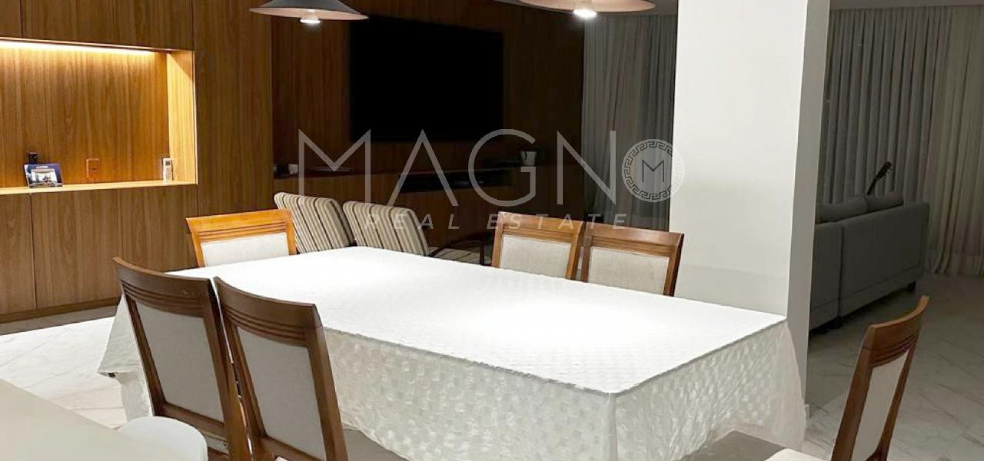 Apartamento com 3 Suítes no Jardim Oceânico