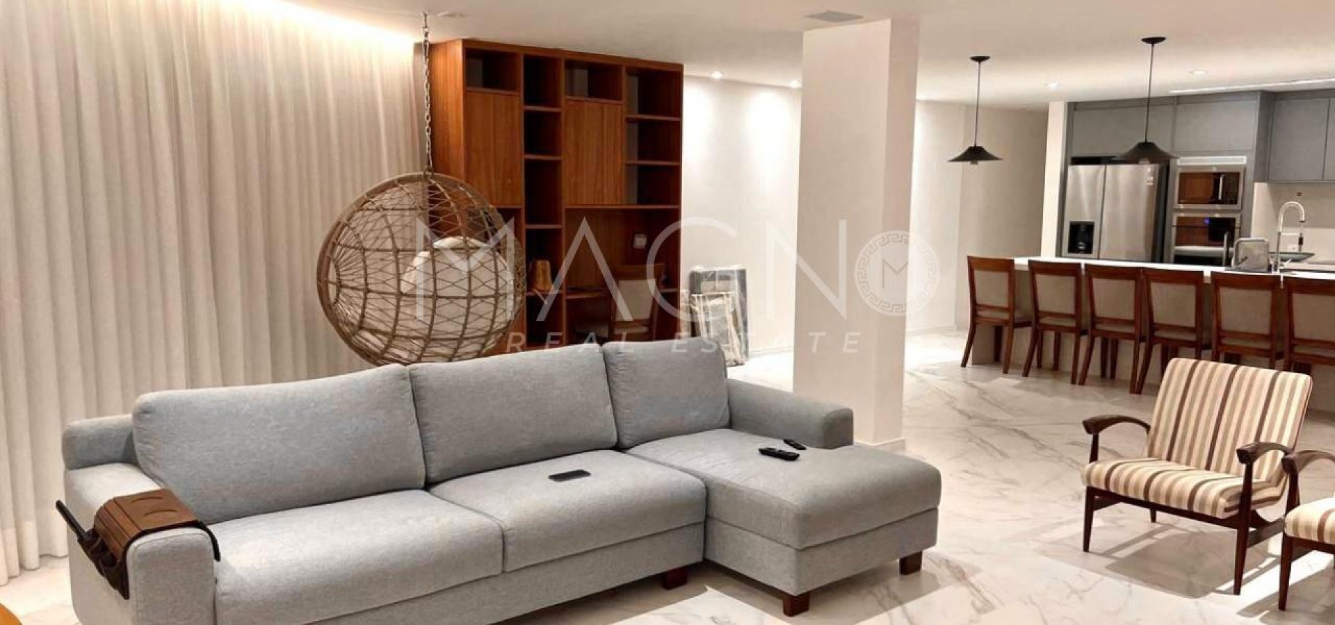 Apartamento com 3 Suítes no Jardim Oceânico