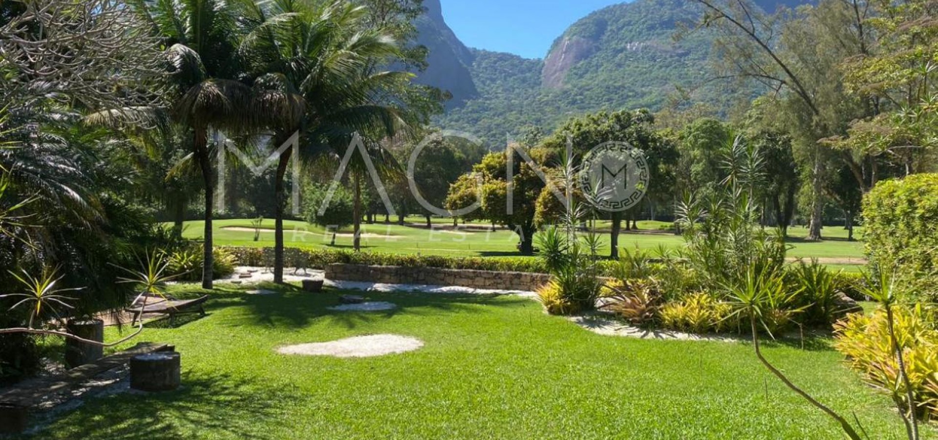 Casa em Condomínio Vila do Golf 4 Quartos