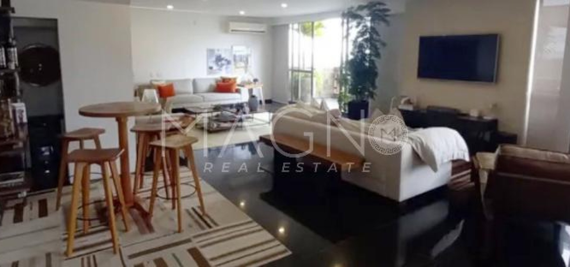 Duplex 4 Quartos na Barra da Tijuca