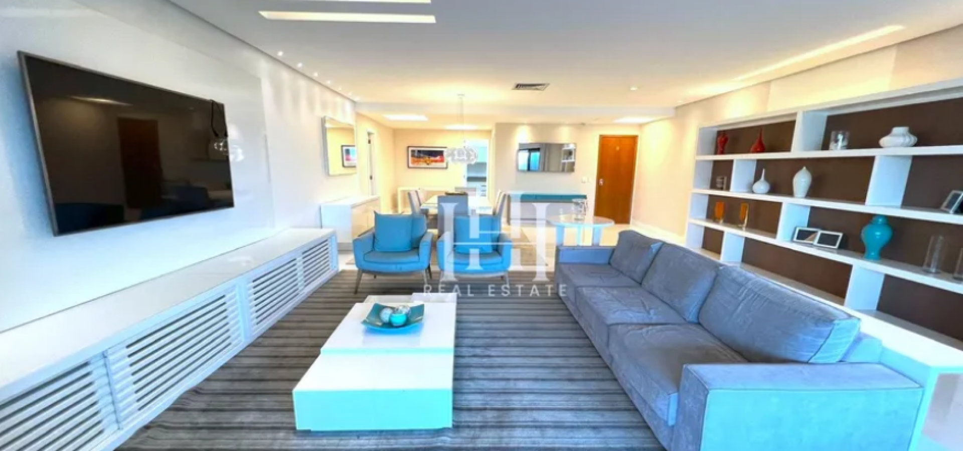 Apartamento no WaterWays 4 Suítes
