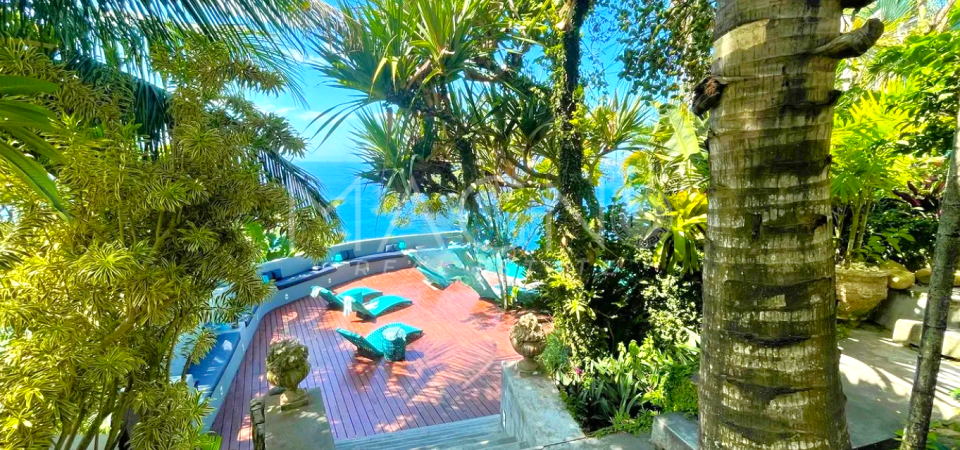 Mansão de Luxo no Joá 7 Suítes