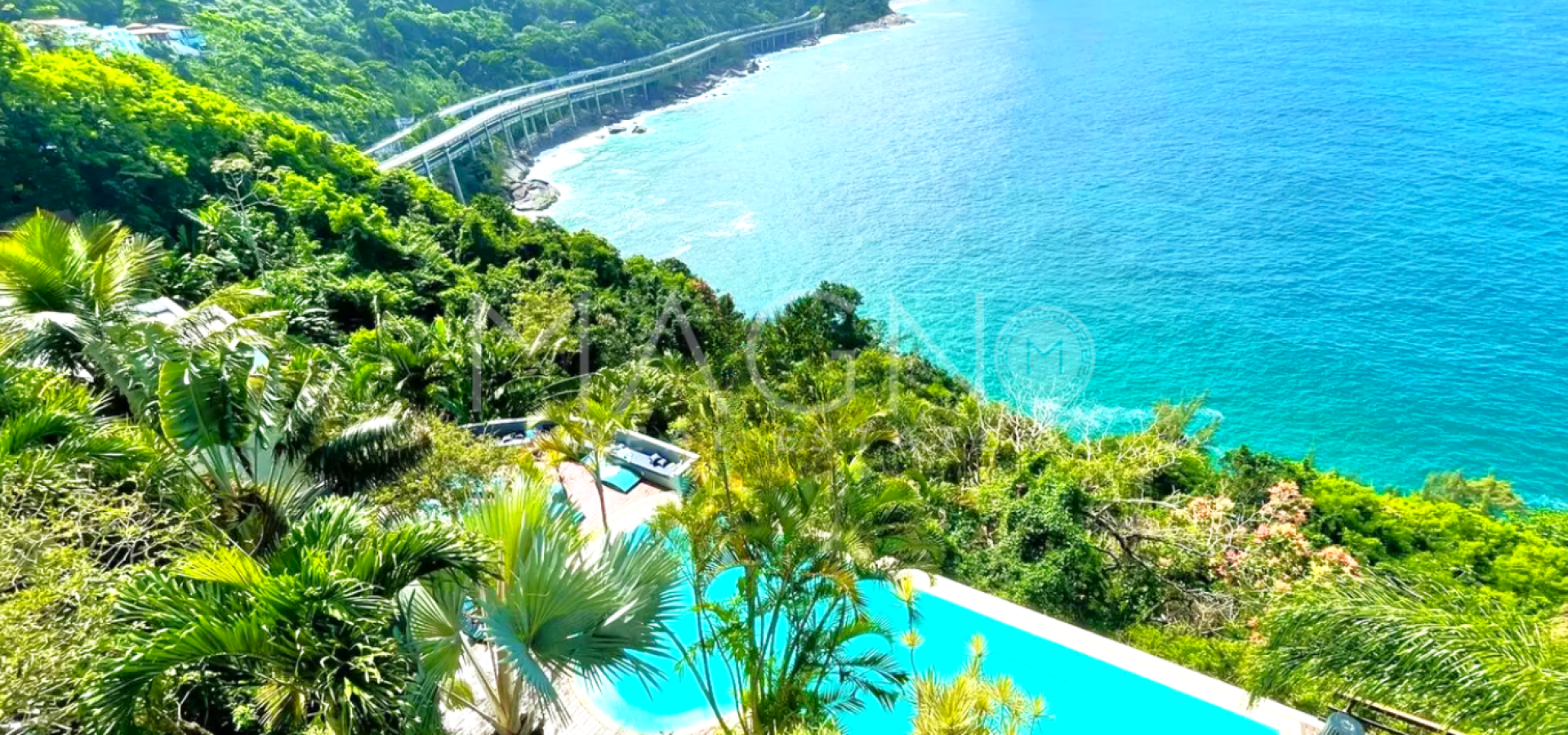 Mansão de Luxo no Joá 7 Suítes