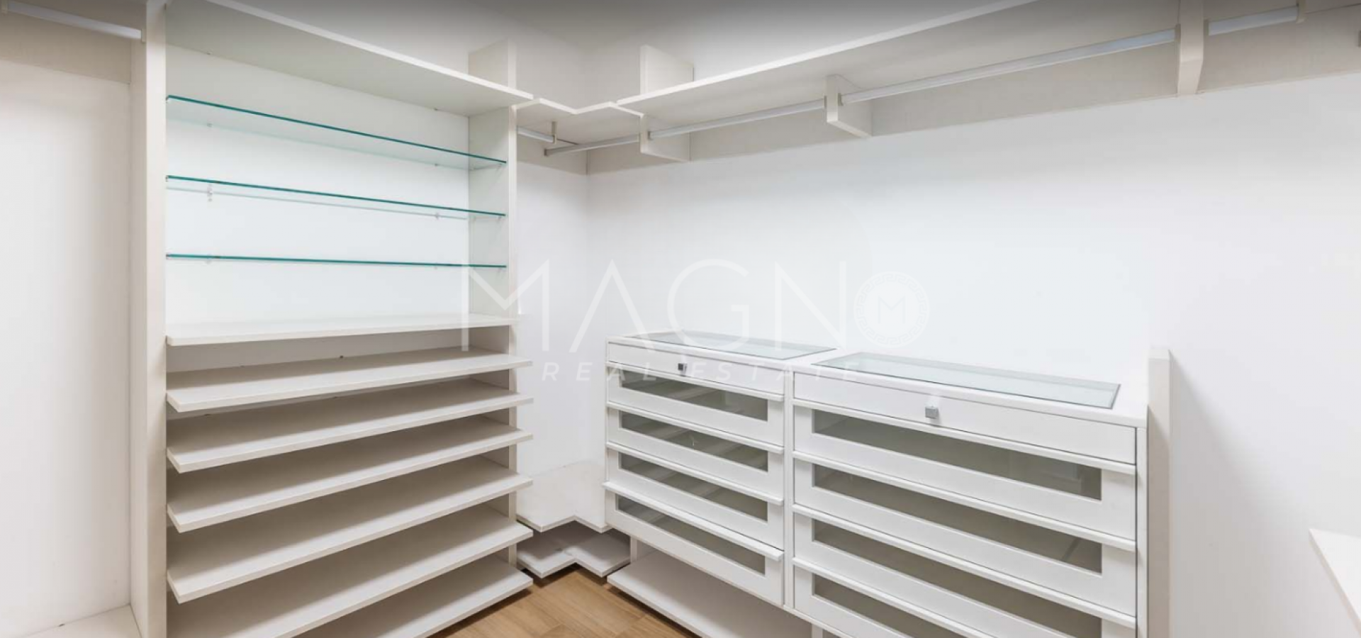 Luxuosa Casa à Venda no Condomínio Arouca - Jardim Barra da Tijuca