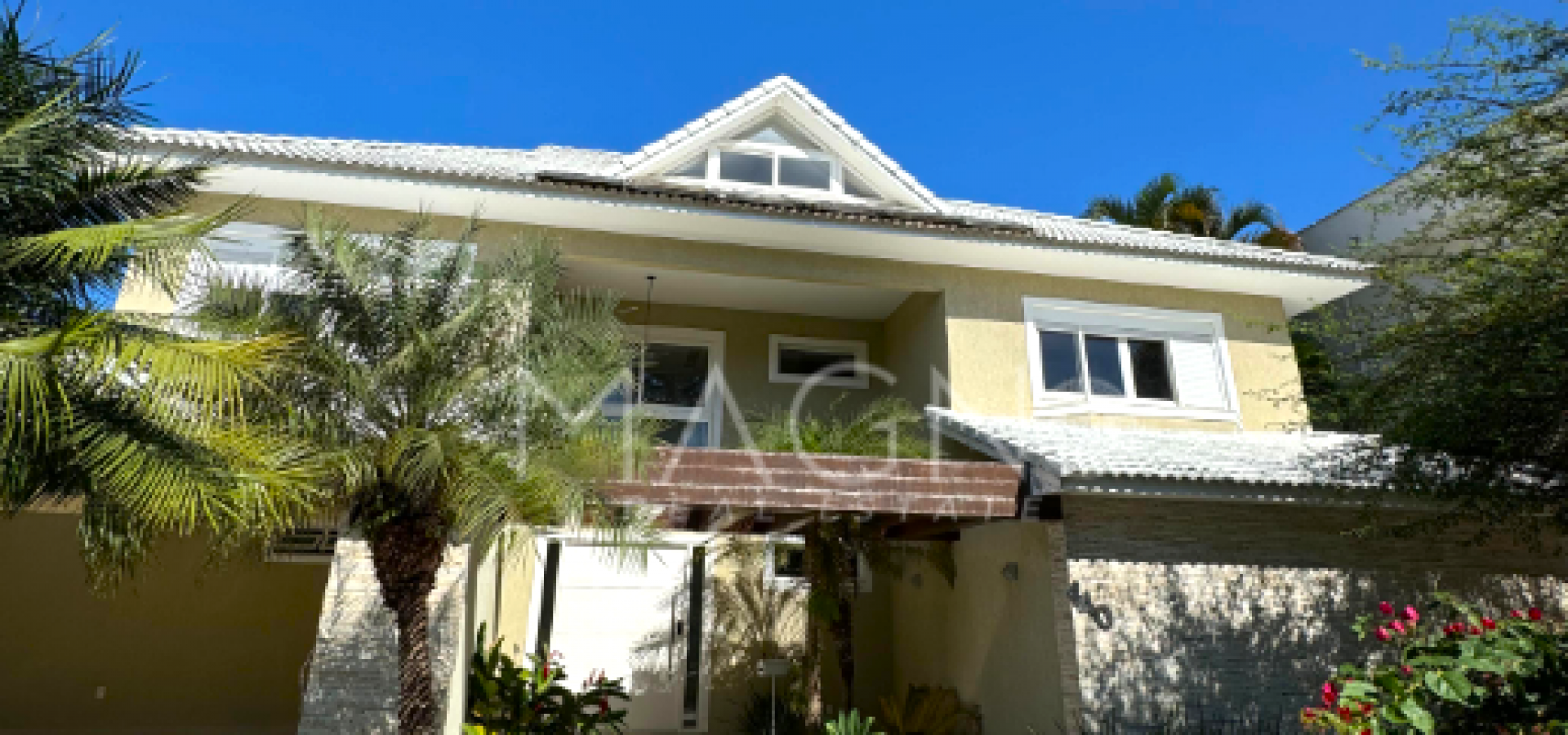 Casa no Santa Monica Jardins 4 Suítes