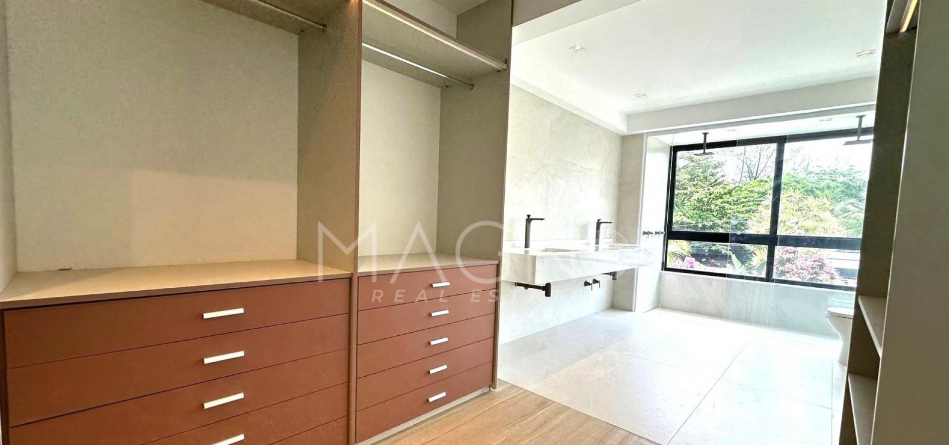 Linda Casa no Jardim Marapendi 5 Suítes