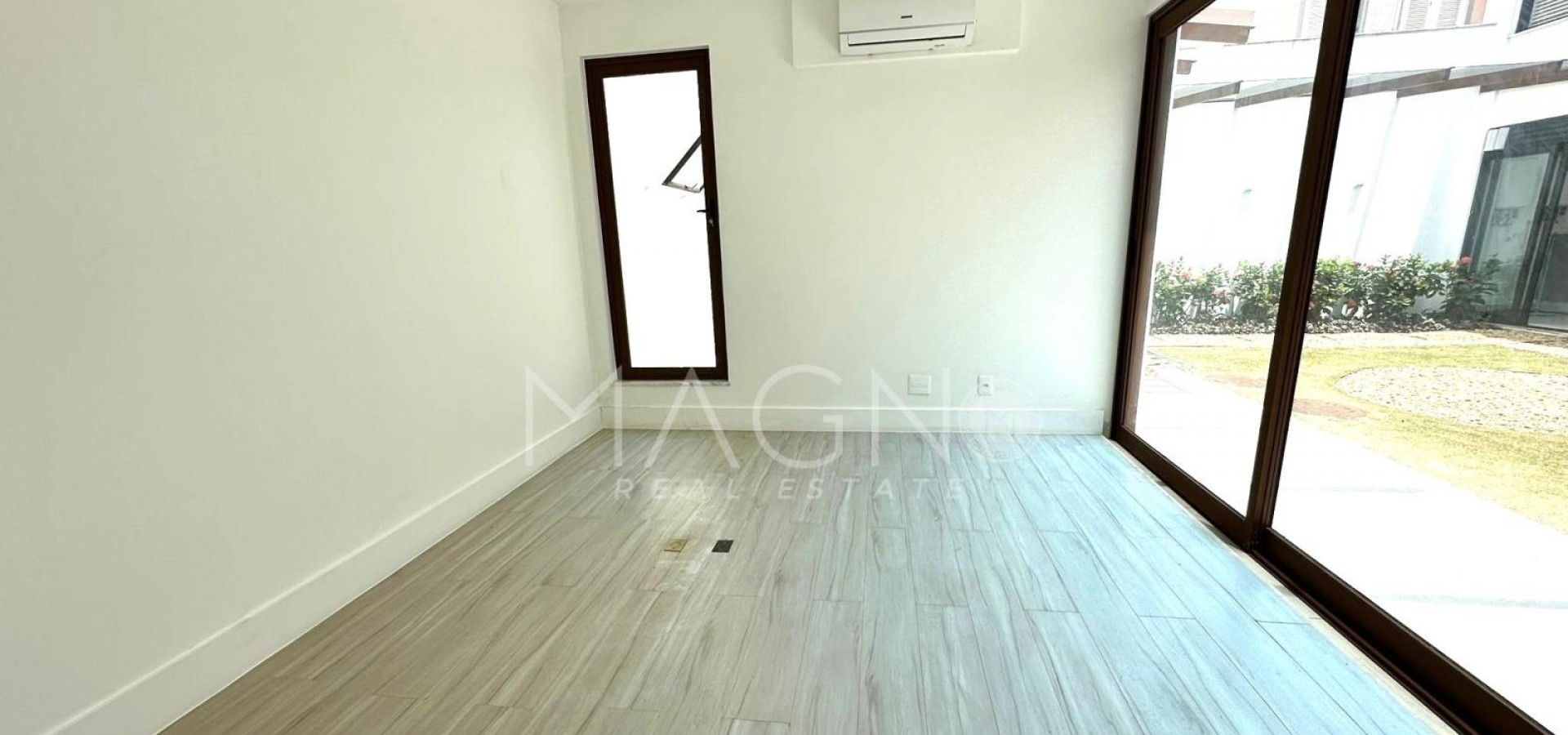 Linda Casa no Jardim Marapendi 5 Suítes